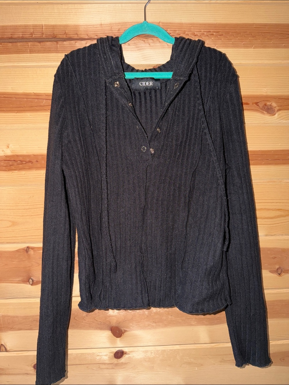 Cider Black Ribbed Hooded Snap-Front Top with Lettuce Edge